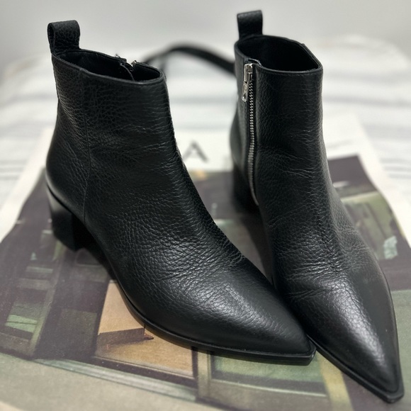 Everlane Shoes - EVERLANE BOSS BOOT